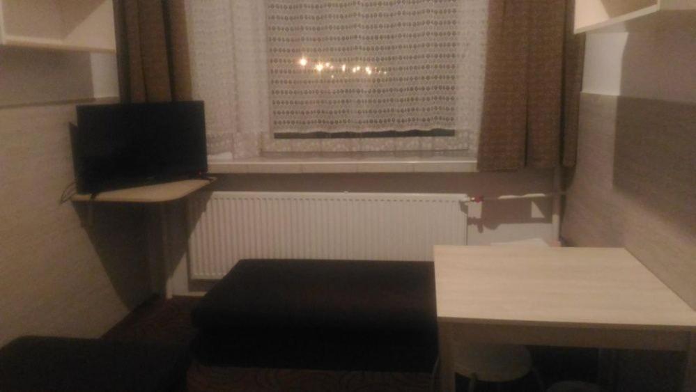 Pokoje Goscinne Nad Lodka Konstantynów Łódzki Exterior foto
